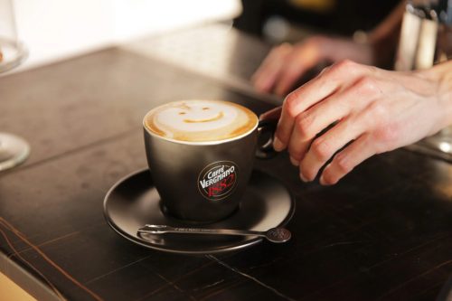 Vergnano Cappuccino kávés csésze + csészealj 180ml, matt fekete