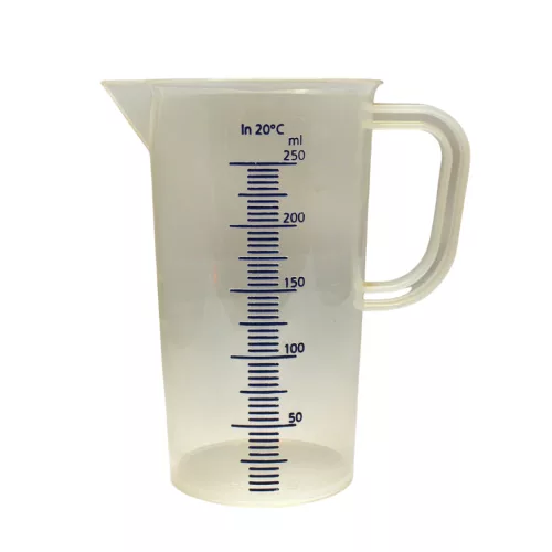 Skálázott műanyag mérőpohár 250 ml