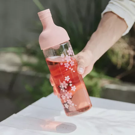Hario Aya Cherry Blossom hidegáztatásos teakészítő palack, 750 ml pink