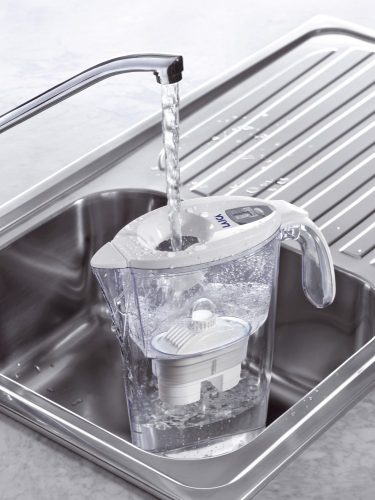 Laica Bi-Flux J996W fehér vízszűrő kancsó, 6db szűrőbetéttel 